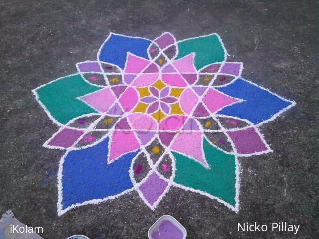 Rangoli: Flowery stars Rangoli: Flowery stars