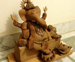 Parisarasnehi (eco-friendly) Ganesha for the festival