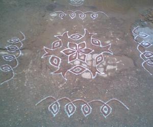 Rangoli: small kolam