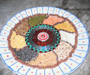 Rangoli: Navadaaniya Thattu - 9 kind of grains