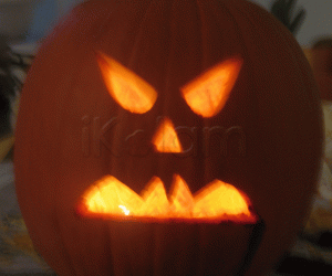 Jack-o-lantern - all lighted up!