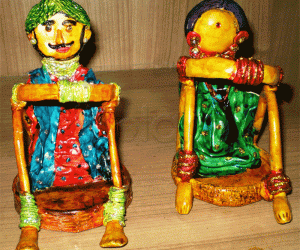 Rangoli: Mobile phone holders