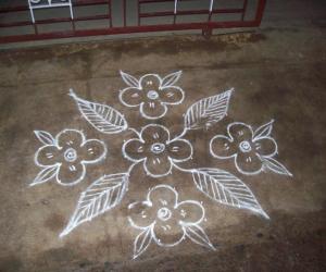 Regular kolam