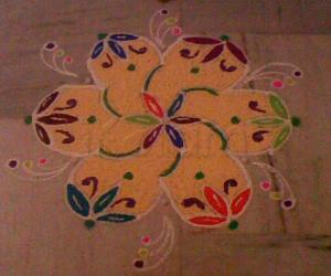 Floral Margazhi Kolam