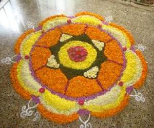 Rangoli: pookkalam