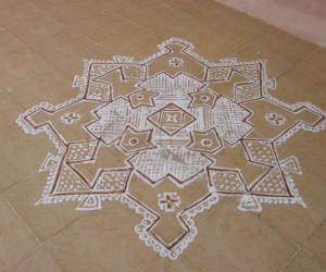 Modified Padikolam