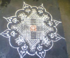 Rangoli: Podi Kolam Put for Kuppa Karthigai today