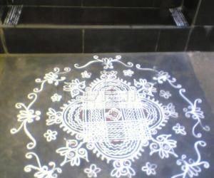 Rangoli: kanya kolam 