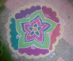 colour powder rathnadeepika kolam