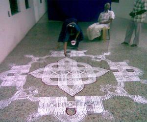 Traditional padikolam