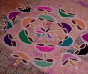 Rangoli: Deepa kolam