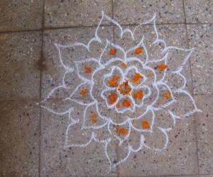 Rangoli: vara maha lakshmi - simple kolam