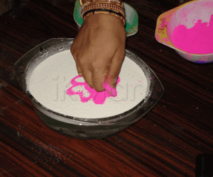 Rangoli: ROW