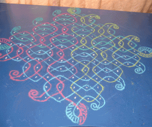 Single ezhai four faced kolam