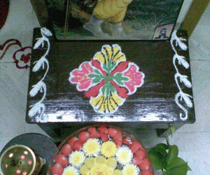 Glass bowl filled with water and flowers