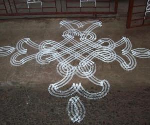 Kuzhal Kolam