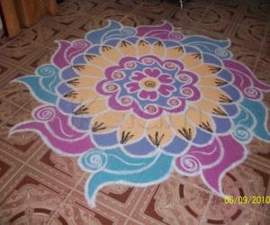 FREE HAND KOLAM