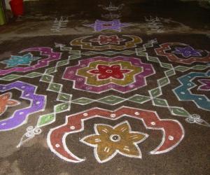 Rangoli: Flower Kolam