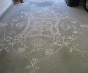 Rangoli: Flower Kolam