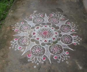 Freehand Kolam