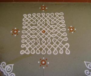 Dotted Maa kolam