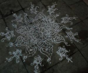 free hand kolam