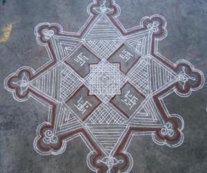 Chitra pournami kolam