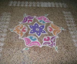 An easy flower kolam