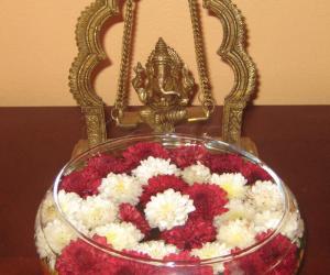 Rangoli: Flower kolam 