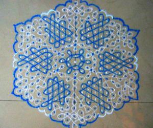 Blue and White chikku kolam