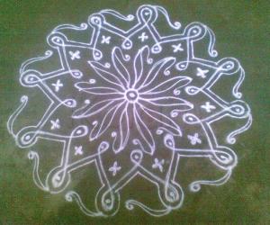 Rangoli: freehand kolam