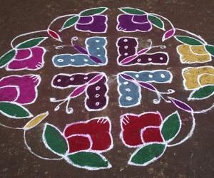 Twin flowers kolam 