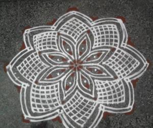 podikolam