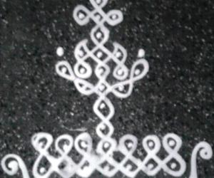 Vilakku kolam