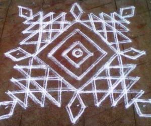 rangoli with dots