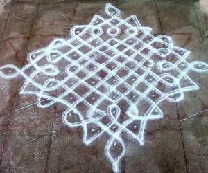 dotted kolam