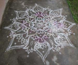 Simple Friday Kolam