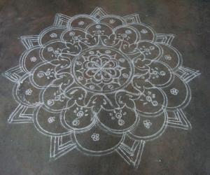 White kolam