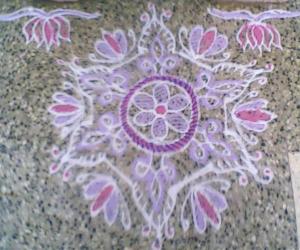 Free hand Kolam