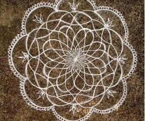 Rangoli: Free hand lotus (2)