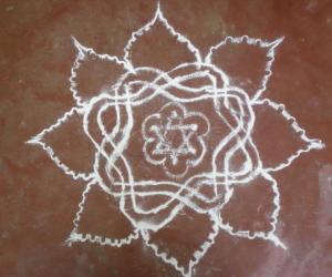 free hand kolam