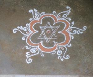 Simple kavi kolam