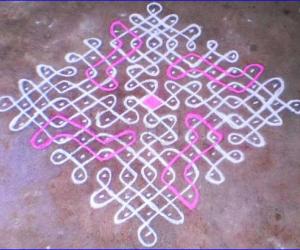 Dotted kolam