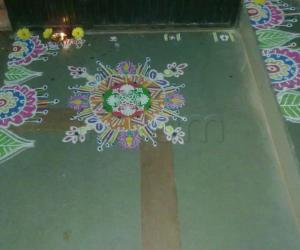 Rangoli: marghazi kolam