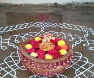 Rangoli: terracotta thali