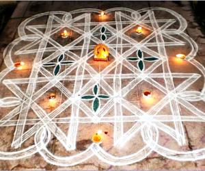 DOTTED KUZHAL KOLAM