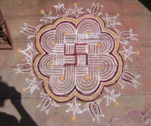 Pournami kolam