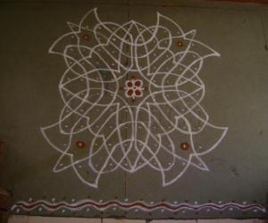 10 x 10 Kolam