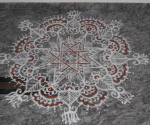 free hand kolam