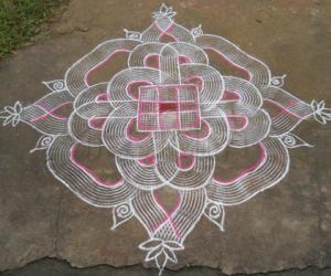 Kuzhal Kolam